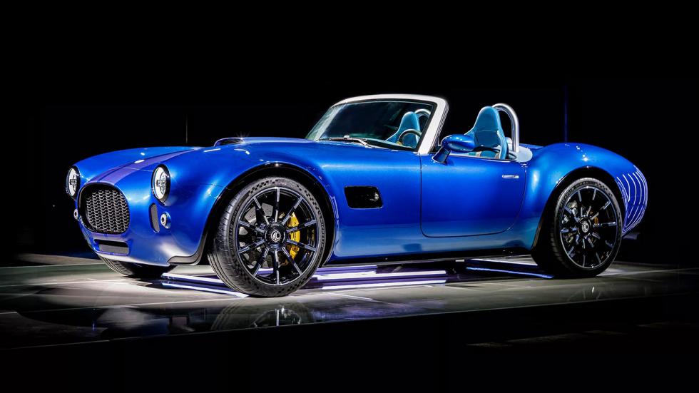 Το σύγχρονο AC Cobra GT Roadster είναι εδώ με 663 ίππους!